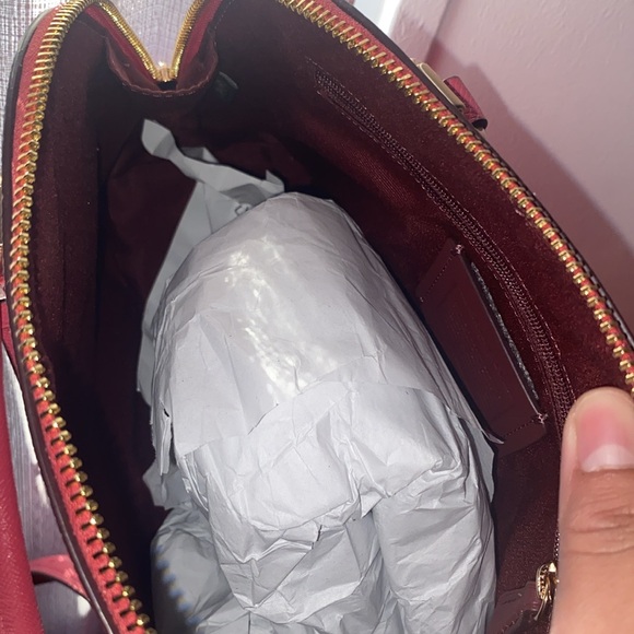 Coach - Picture 3 of 9